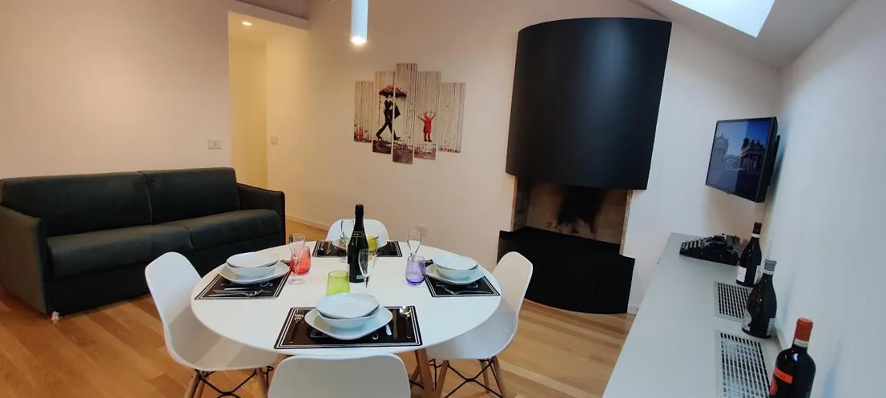 Nxt Station Deluxe Apartment Bergamo 0*,