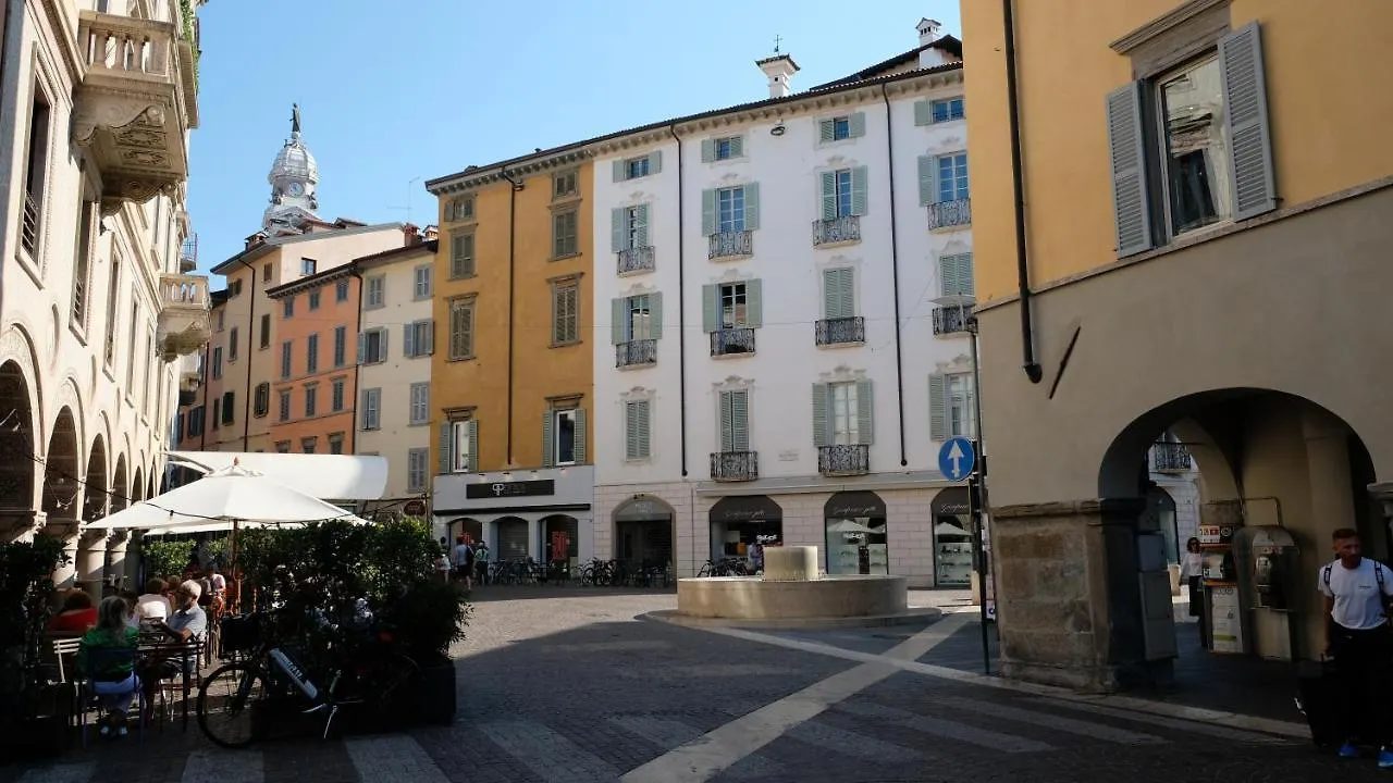 Nxt Station Deluxe Apartment Bergamo